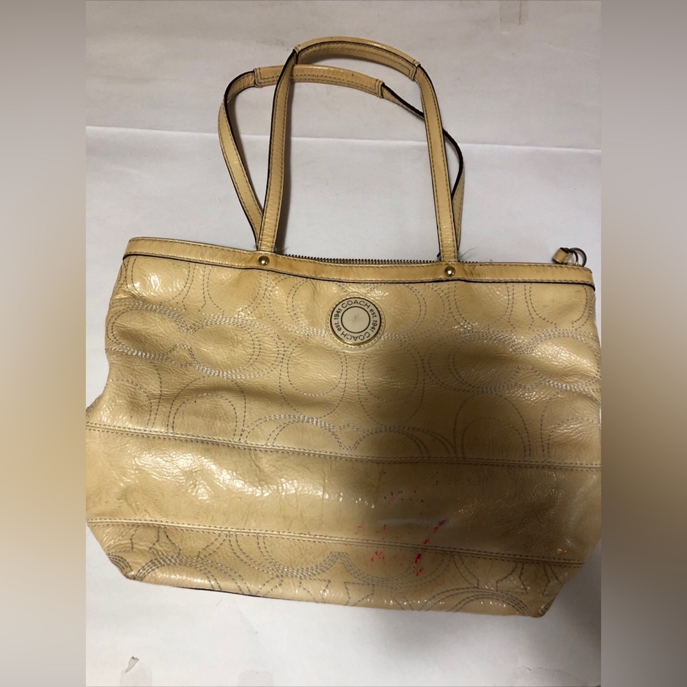 Coach Bag Authentic cream yellow colour genuine leather